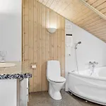 Дом отдыха Arent - 1-1km From The Sea By Interhome *
