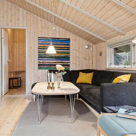 Arent - 1-1km From The Sea By Interhome Feriehus *