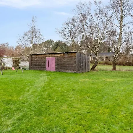 Arent - 1-1km From The Sea By Interhome *