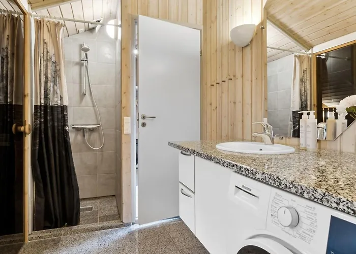 Сasa de vacaciones Arent - 1-1km From The Sea By Interhome